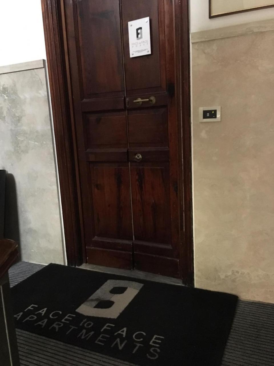 Face To Face House Bed & Breakfast Rome Exterior photo